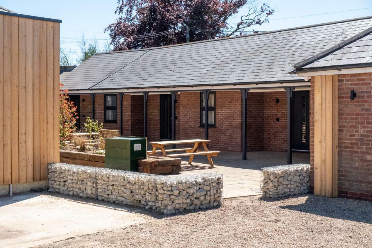 Weeping Willow - Three Tuns Apartments, Pettistree, Wickham Market - By Aldeburgh Coastal Cottages Exterior photo
